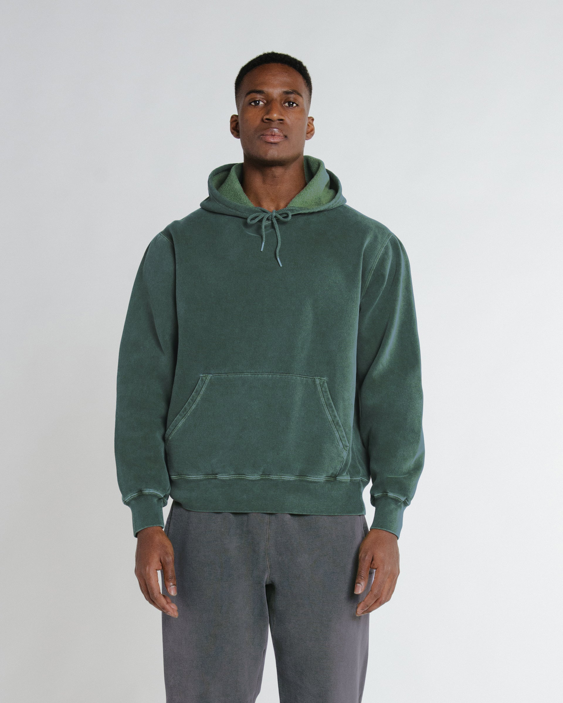 Model in W1623 (Hudson Hoody), Pine Sand