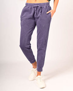 Model in W1657 (Jasper Pants), Purple Sand