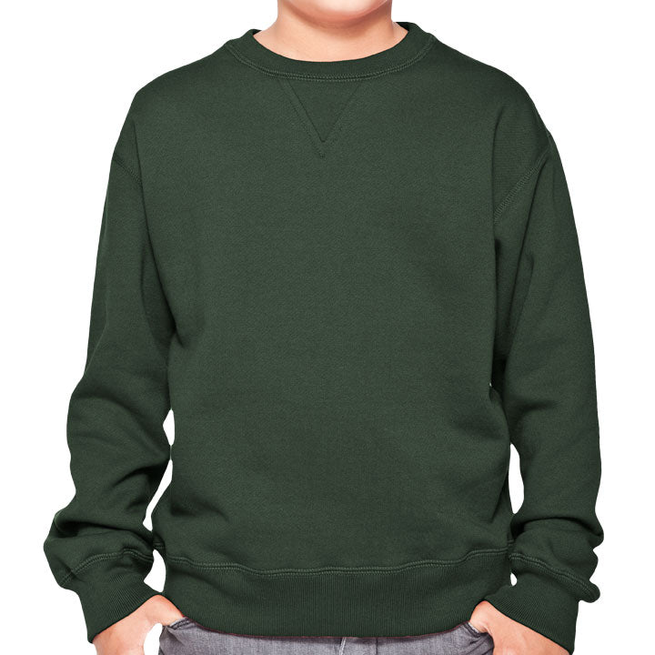 Model in WK023 (Finnegan Crewneck), Park Green